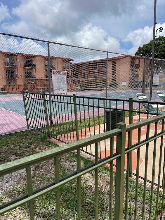 Building Photo - 7215 Miami Lakes Dr