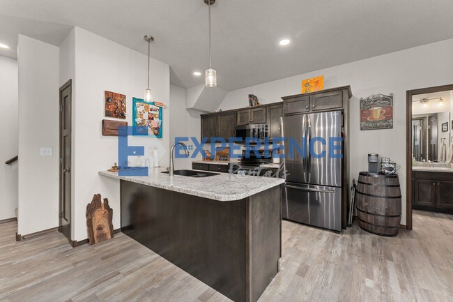 Foto del edificio - 4500 E Whisper Ridge Pl