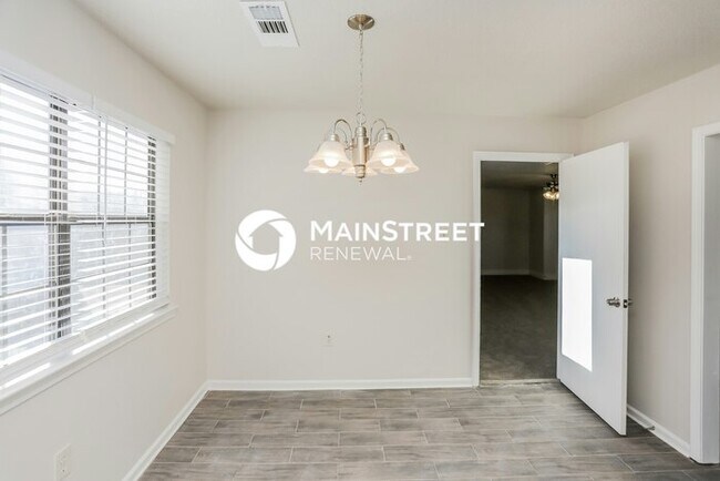 Foto del edificio - 4 Bedroom Pet-Friendly Home in Bartlett, TN with Main Street Renewal