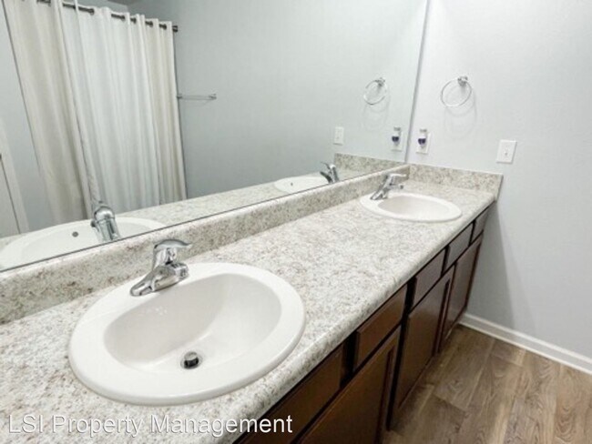 Building Photo - 4 br, 2 bath House - 3922 Whitehead Blvd