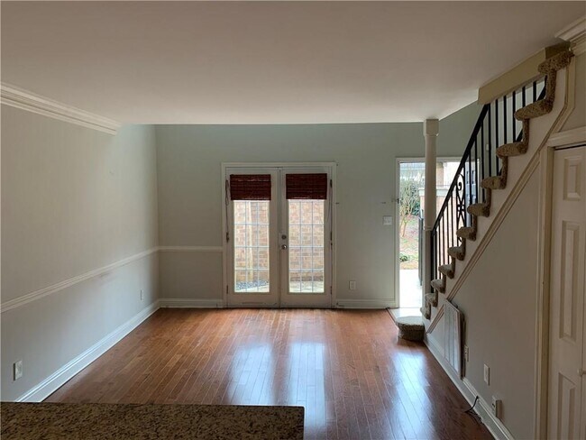 Foto del edificio - 6980 Roswell Rd NE