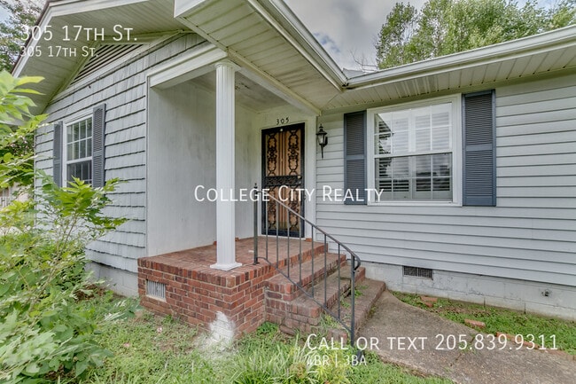 Building Photo - 305 17th St