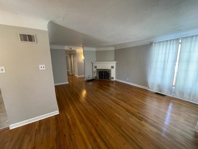 Foto del edificio - 2331 Elm St