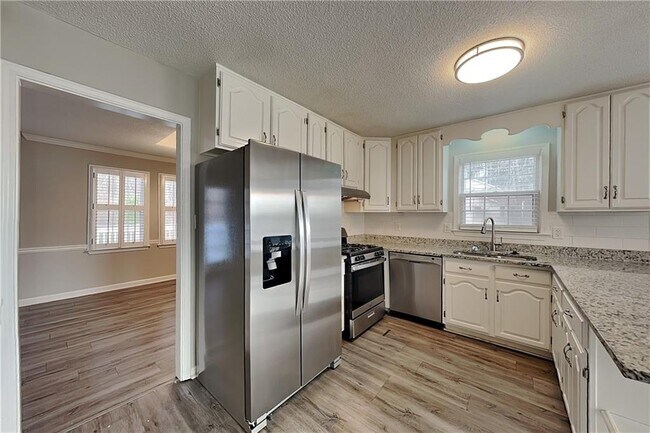 Foto del edificio - 629 Driftwood Dr