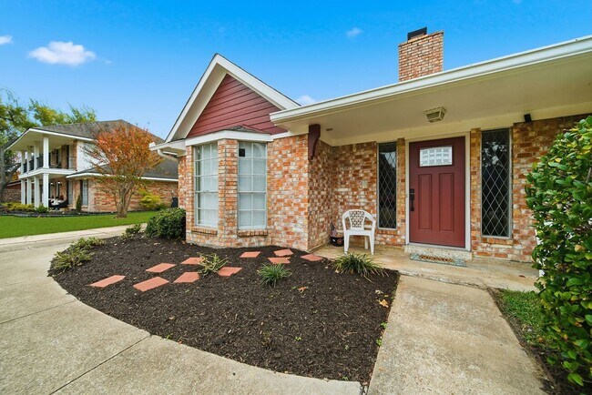 Foto del edificio - 3226 Springhill Dr