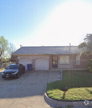 Building Photo - 3812 Rosewood Ct