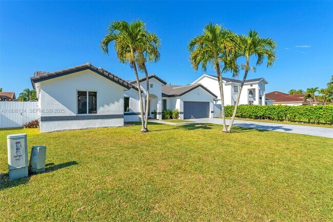 Foto del edificio - 15042 SW 149th Ct