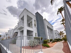 Building Photo - 2201 Ramsgate Dr