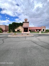 Building Photo - 1254 W Calle De Sotelo