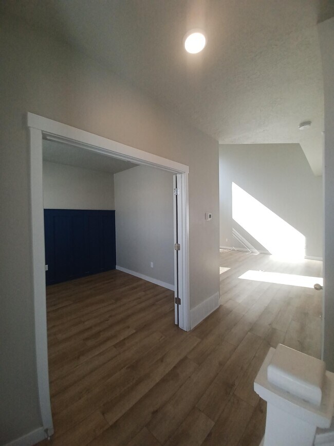 Building Photo - 1106 W 1275 S