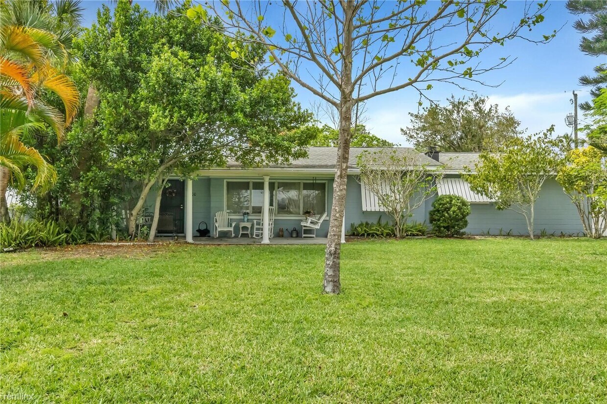 Primary Photo - 3 br, 2 bath House - 300 R Herring Street