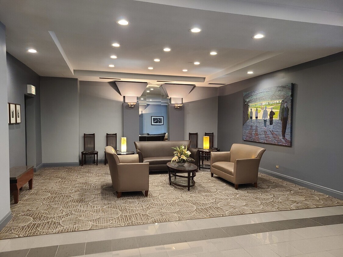 Foto principal - 6157 N Sheridan Rd