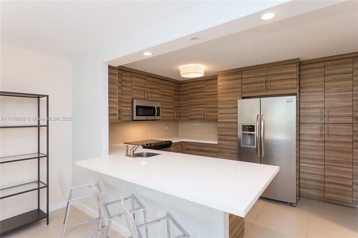 Foto principal - 1020 Meridian Ave