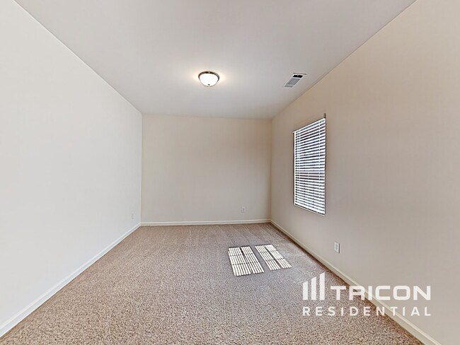 Foto del edificio - 315 Trail Winds Dr