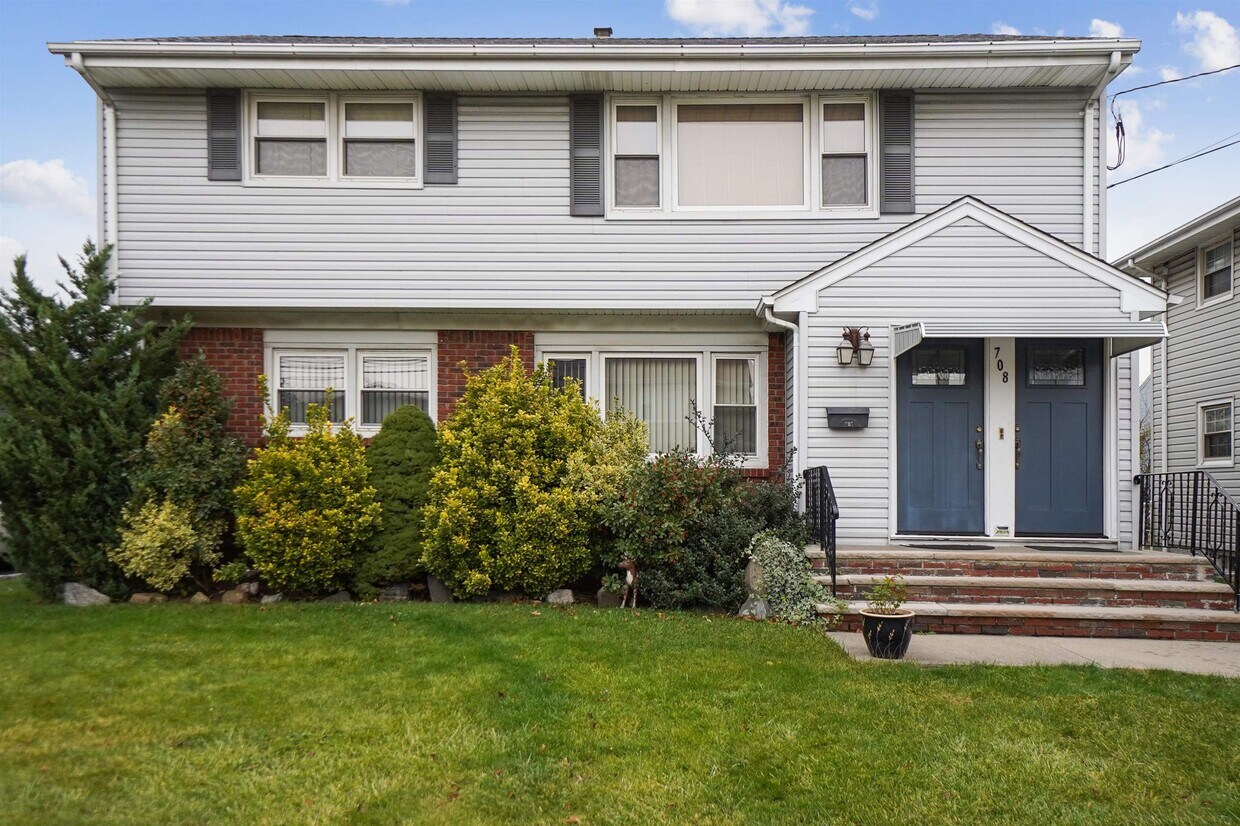 708 Eighth St, Secaucus, NJ 07094 House Rental in Secaucus, NJ