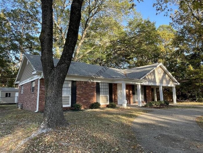 Foto del edificio - 6800 Hinkson Rd