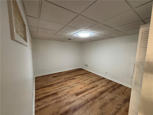 Foto del edificio - 1138 Arlington Pkwy NE