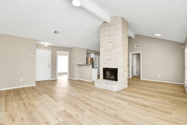 Building Photo - 10023 King Ranch Ln