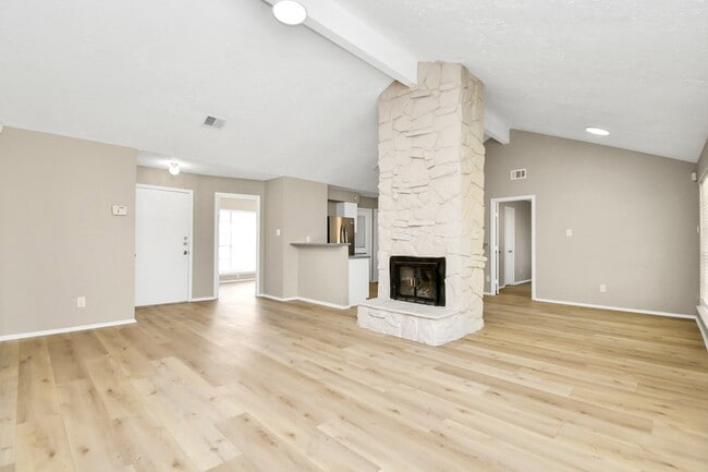 Foto del edificio - 10023 King Ranch Ln