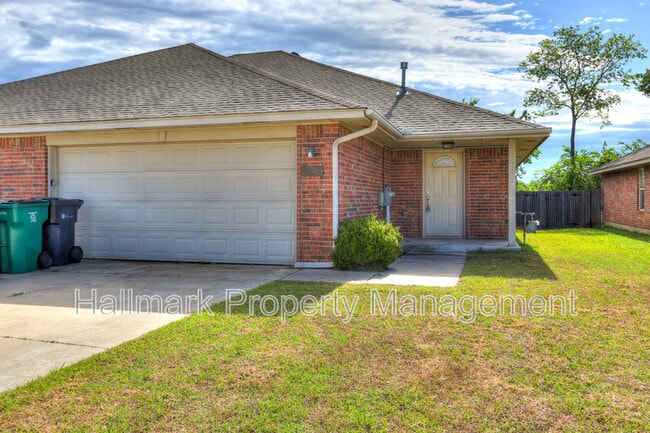 Photo - 1726 W Palm Pl House