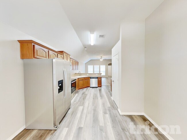 Foto del edificio - 1609 Hillside Dr