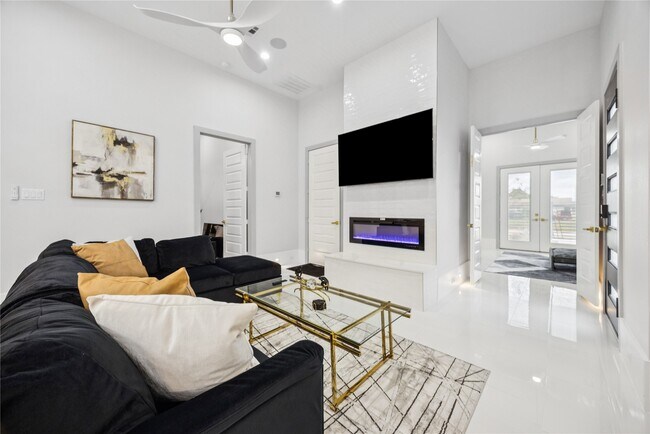 Foto del edificio - 3458 Simmons St