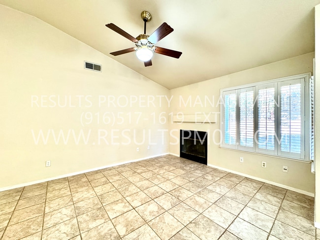 Building Photo - Charming 3-Bedroom Home in Prime Location