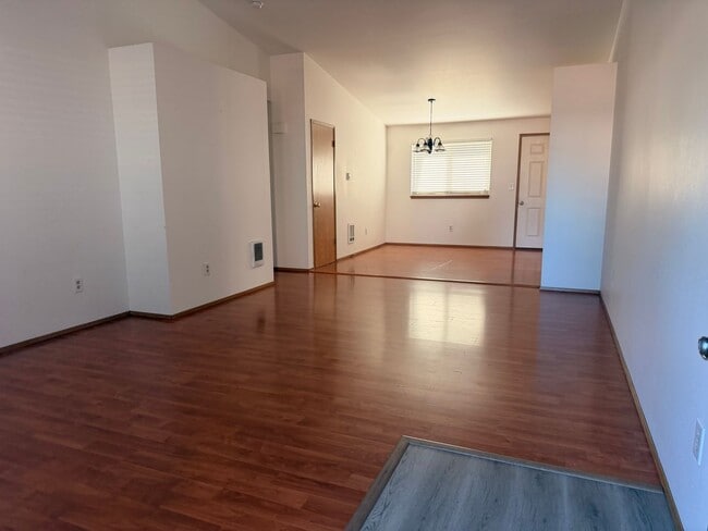 Building Photo - 8429 44th Dr NE