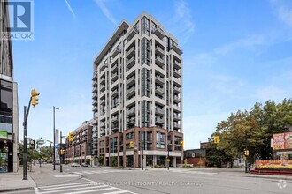 Building Photo - 560-560 Rideau St