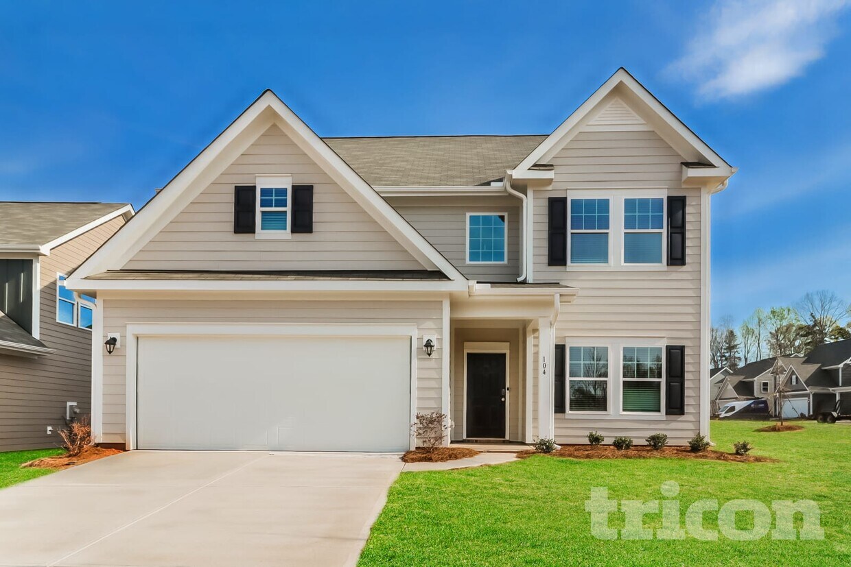 Primary Photo - 104 Halesworth Rd