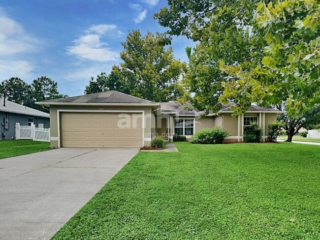 Building Photo - 12131 Woodglen Cir