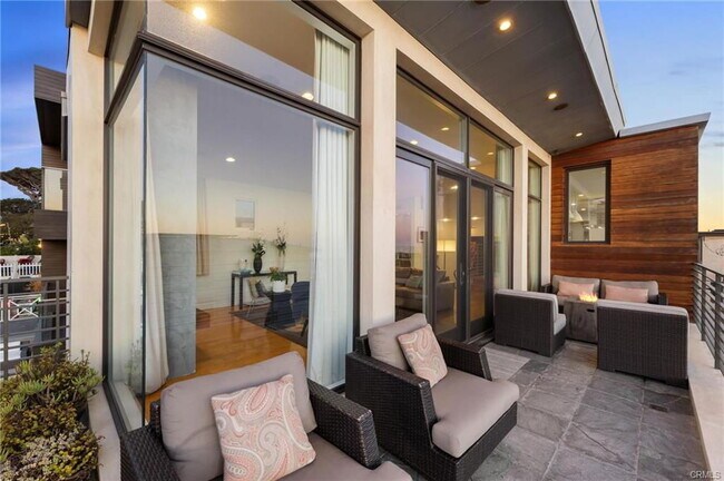 Foto del edificio - 308 17th St