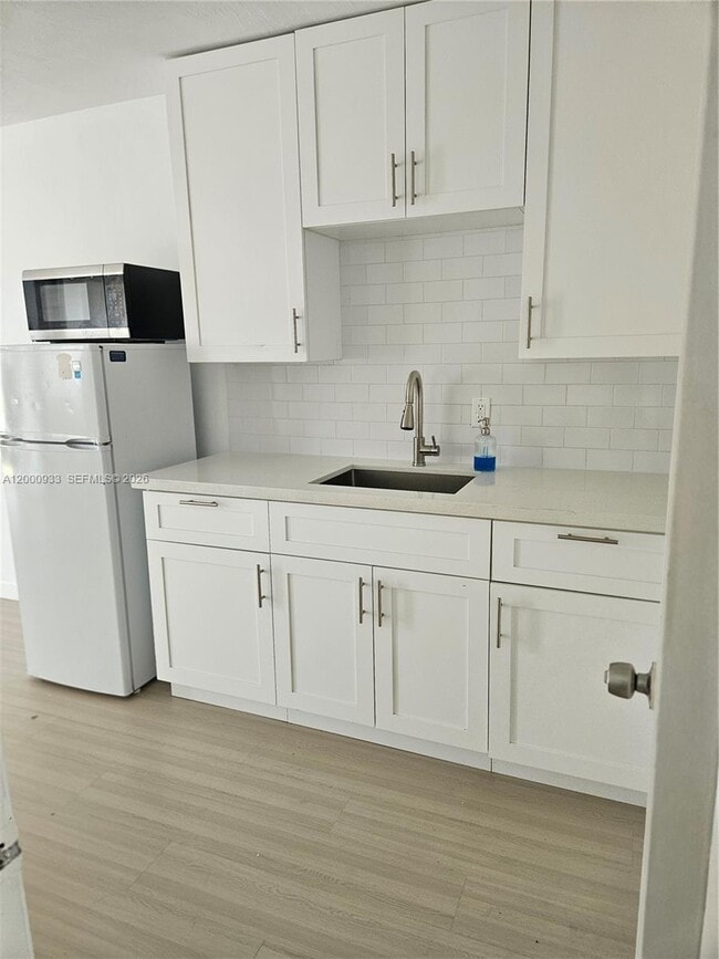 Foto del edificio - 514 SW 2nd Ave