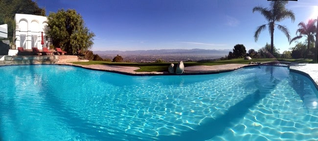 Building Photo - 13318 Mulholland Dr