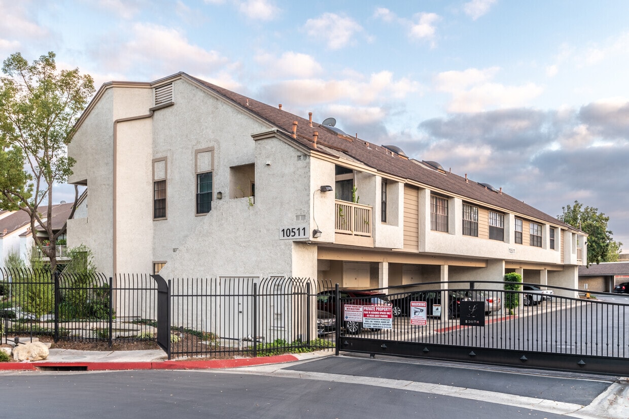 Primary Photo - Lakeside Garden Grove