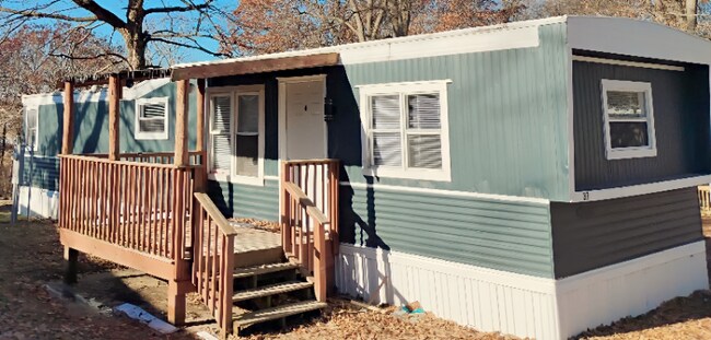 Foto del edificio - 1100 W Locust St