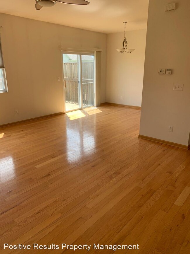 Building Photo - 2 br, 1.5 bath House - 6555 Broadcast Pkwy