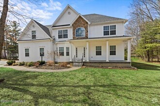 Building Photo - 1 Woodbridge Ct