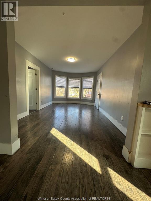 Building Photo - 475 Louis Ave