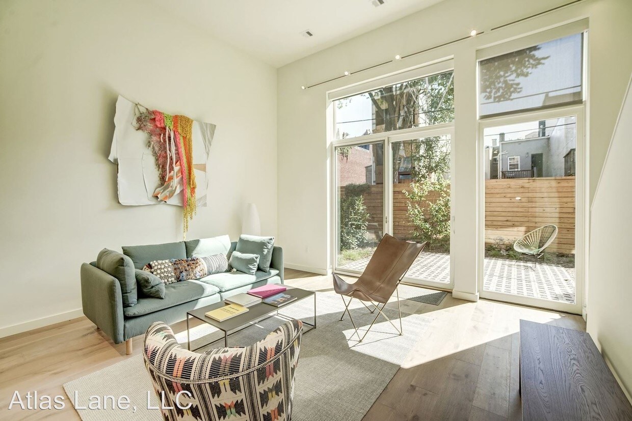 Foto principal - 3 br, 3 bath House - 450 Ridge St NW Unit B