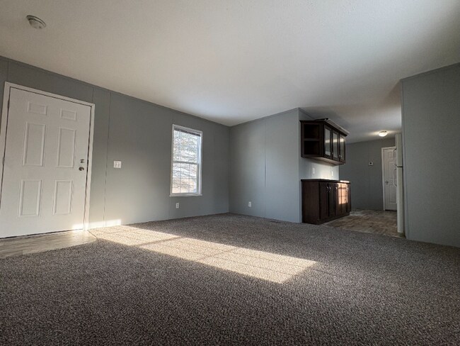 Foto del edificio - 140 Humphrey Dr