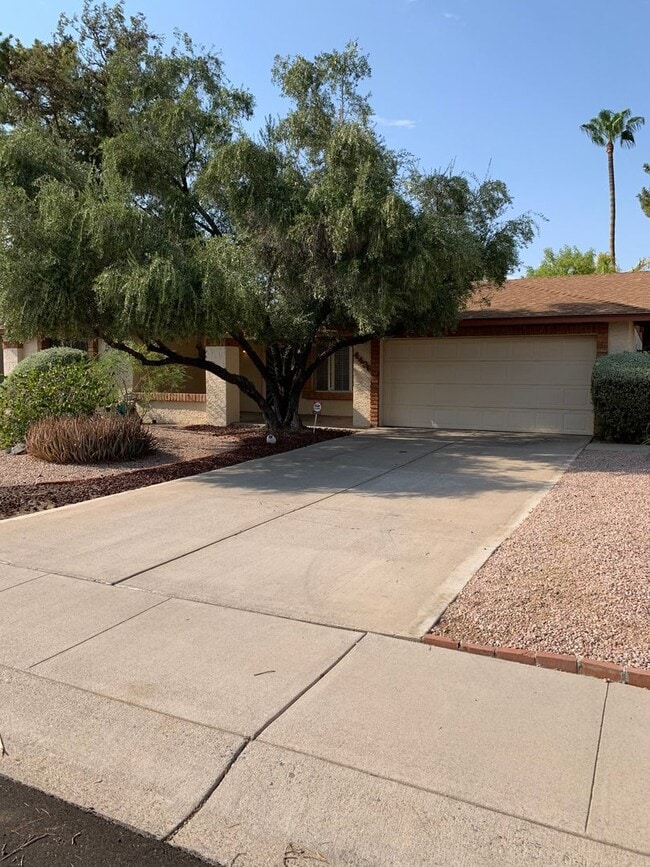 Building Photo - COMING SOON! Spacious 3 Bed 2 Bath Home w/ Private Pool!