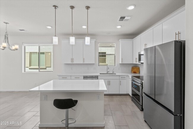 Building Photo - 300 N Gila Springs Blvd