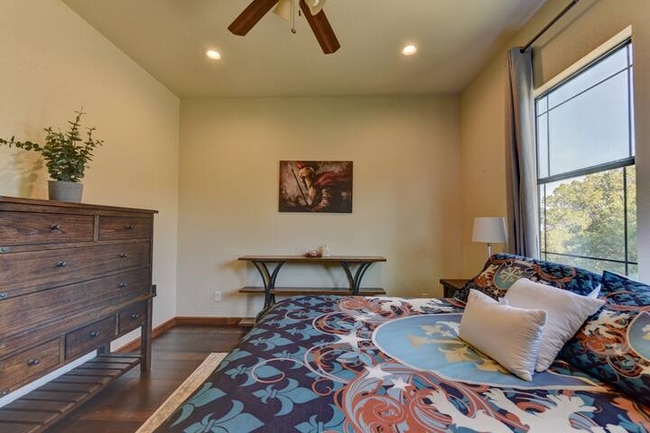 Foto del edificio - 143 Skyforest Dr