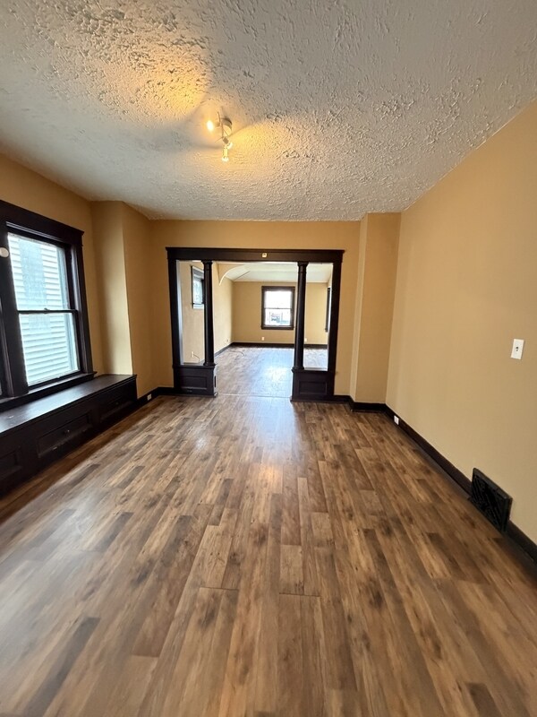 Foto del edificio - 3802 Poe Ave
