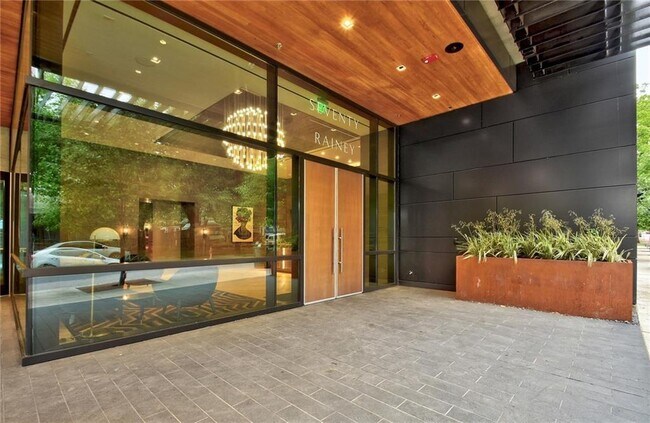 Building Entrance - 70 Rainey St