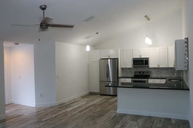 Building Photo - 9843  Boca Gardens Trail C