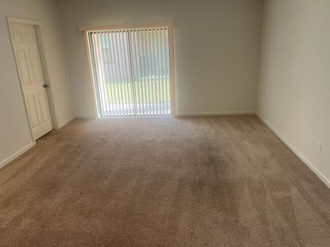 Foto del edificio - 5413 Amusement Ave