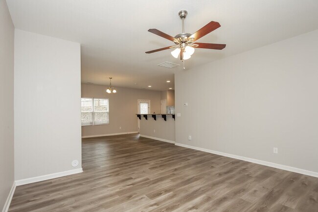 Foto del edificio - 7525 Thorn Bluff Rd