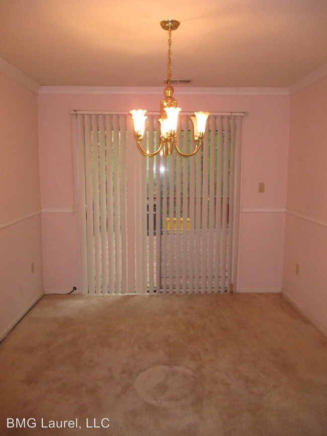 Building Photo - 14614 London Ln